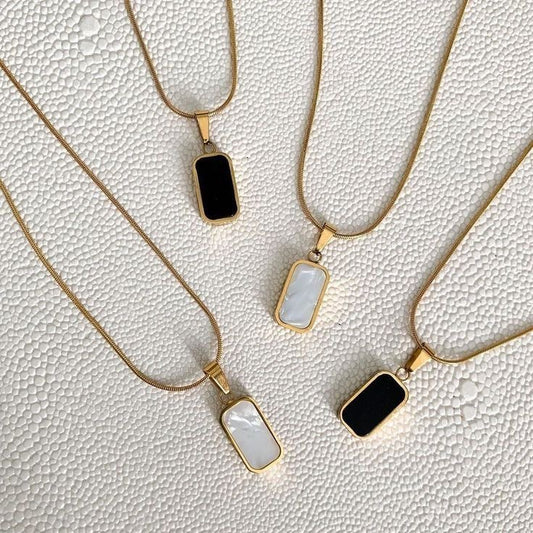 Black & White Dual Side Wear Necklace – 2-in-1 Jewelry | Veeora