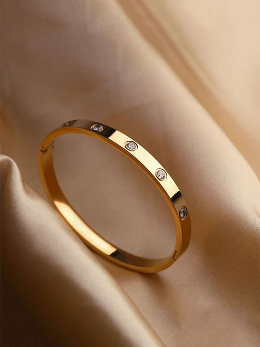 Signature Luxe Cuff Bracelet – Inspired by the Iconic Cartier Bracelet